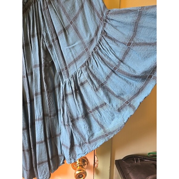 Love Ari Boho Printed Off-Shoulder Stretchy Ruffle Top Blue Fall Size 2X Plaid - Picture 3 of 8